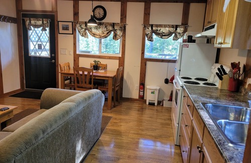 Nordegg Cabin | Cozy Fireside Cottage - The Rock