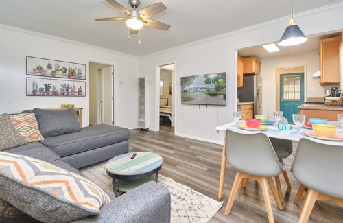 Montclair House | Cozy Folksy Home Close to Grocery Stores and Restaurants