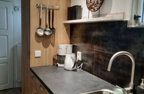 Krachtighuizen Ski Chalet | Cozy furnished cabin on a peaceful park