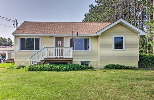 Hermantown House | Cozy Getaway 5 Miles to Duluth and Lake Superior!