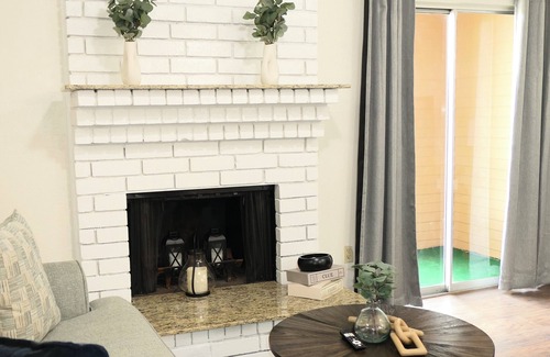 Clodine Apartment | Cozy Getaway in Houston
