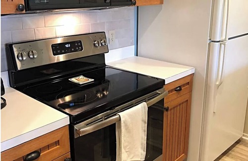 Harbor Springs Condo | Cozy Getaway Near All the FUN! Harbor Springs/Petoskey