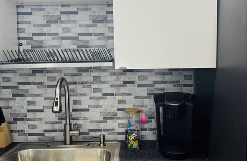 Hollywood Apartment | Cozy Getaway Near Beaches & Casinos