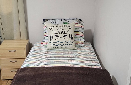 Shallow Lake Cabin | 🌅Cozy Getaway Near Sauble Beach, Waterfalls, and Tobermory🌊