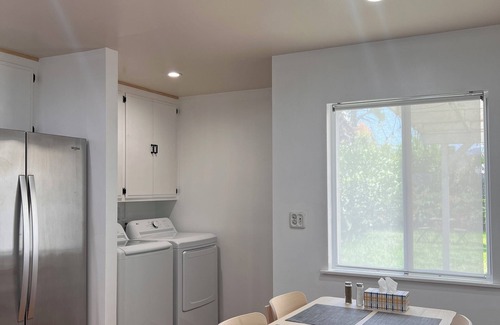 West Carson House | Cozy Getaway – Relaxing, Quiet & Family-Friendly