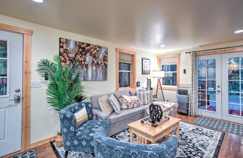 Warnick House | Cozy Glacier Springs Cabin with Private Hot Tub