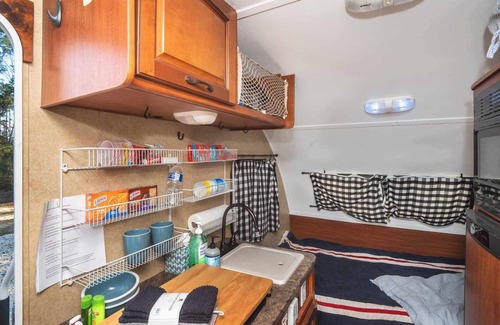Marianna RV Rental | Cozy Glamping in enchanting Marianna with AC, WiFi