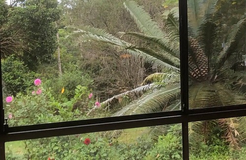 Mount Tamborine Apartment | Cozy Golf Course Retreat in tranquil Tamborine Mountain with WiFi, AC