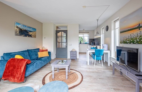 Den Burg House | Cozy & Green Texel Escape for Two