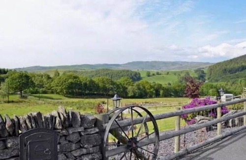 Tregaron Cottage | Cozy Grofftau Cottage in Ystrad Meurig