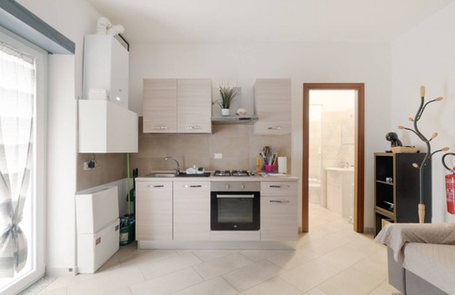 Bruzzano Apartment | Cozy Ground-Floor Apartment in Affori