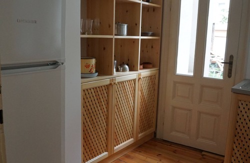 Sofia City Center Apartment | Cozy Ground Floor Apartment in a Restored House in the Heart of old Sofia