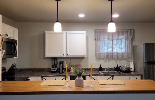 Sperry House | Cozy guesthouse in a peaceful neighborhood!