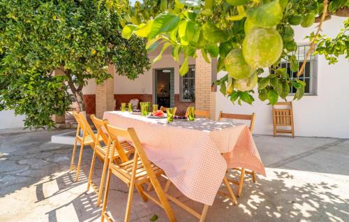 Villanueva del Rio y Minas House | Cozy Home In Villanueva Del Río Y M