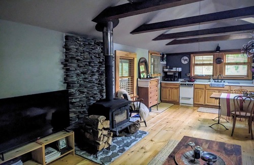 Smallwood Cabin | Cozy Hamlet Retreat at Le Chalet in the Catskills, NY