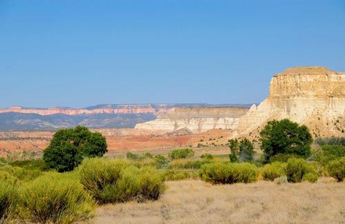 Henrieville House | Cozy Henrieville Cabin 18 Mi to Bryce Canyon NP!