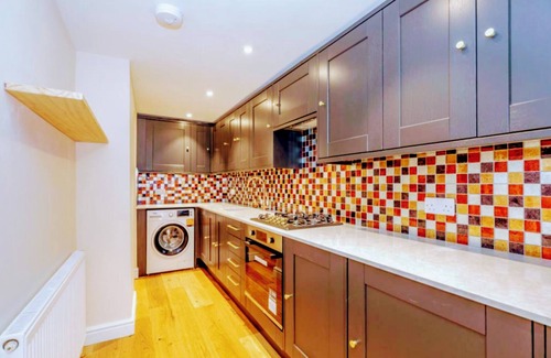 Aylesbury House | Cozy , hidden little gem!