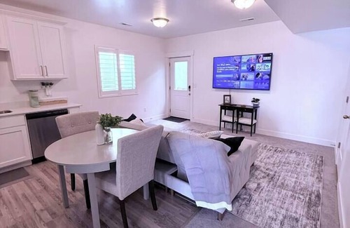 Snowbird Apartment | Cozy Highland Retreat
