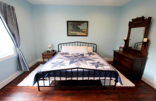 Smicksburg House | Cozy, historic 5-bedroom home in Amish country