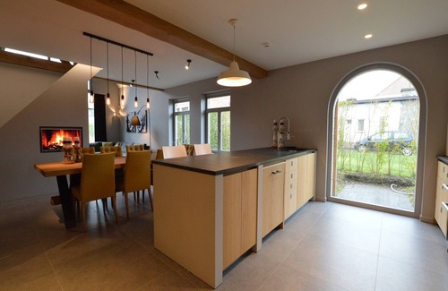 Aalter House | Cozy Holiday Home in Aalter near Lake