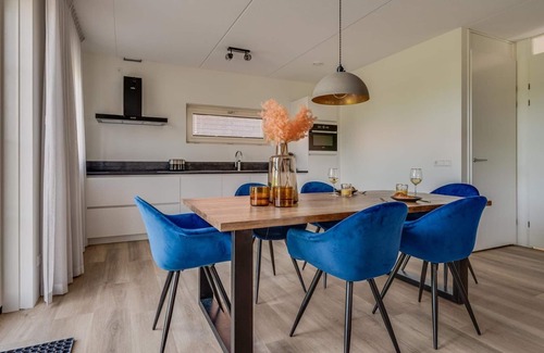 Ossenisse House | Cozy Holiday Home in a Holiday Park in Zeeland