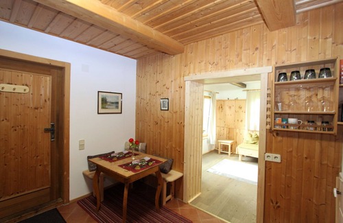 Liebenfels House | Cozy Holiday Home in Leibenfels with Barbecue