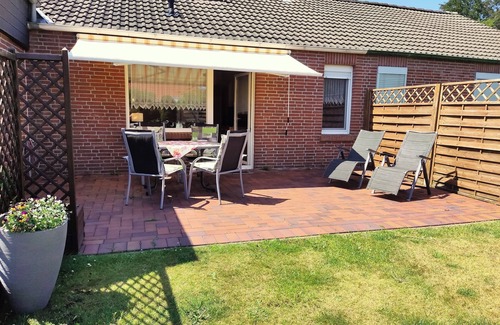 Berumbur House | Cozy holiday home near the spa centre, outdoor/indoor pool and bathing lake