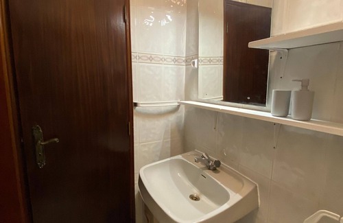 Camparca House | Cozy Holiday Home in Serroventoso near coast