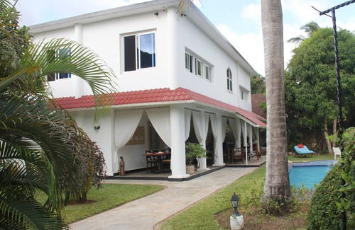 Lamu House | Cozy Holiday Home to Let.book to enjoy with your Family,Friends or for business
