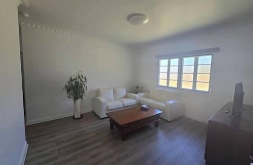 Chermside House | Cozy Home 3Bedroom AC walk to Westfield pool RSL