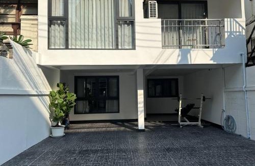 Chom Phon House | Cozy home @ Chatcuchak/中文服务