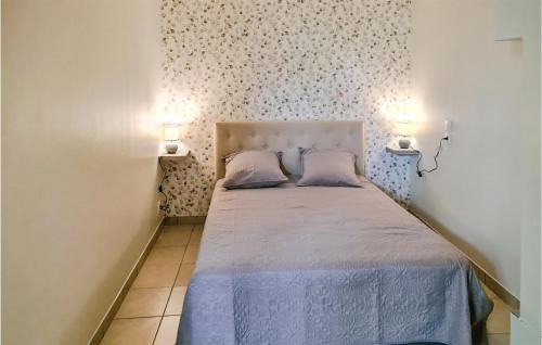 Saint-Vincent-la-Chatre House | Cozy Home In Saint-Vincent-La-Châtr