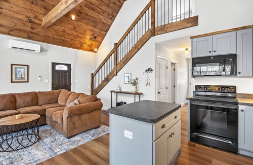Bridgton House | Cozy home in Bridgton Maine!