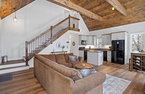 Bridgton House | Cozy home in Bridgton Maine!