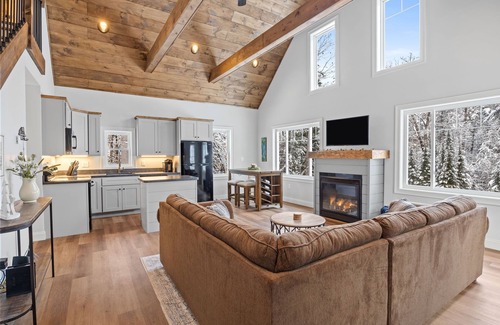 Bridgton House | Cozy home in Bridgton Maine!