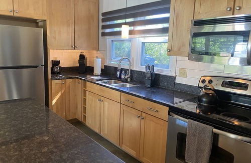 South Burlington House | Cozy home in coveted neighborhood