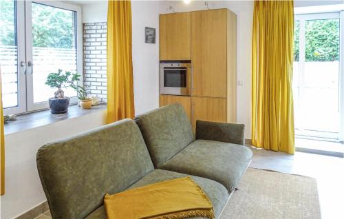 Karby Apartment | Cozy Home In Dörphof With Sauna