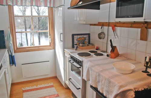 Dingle House | Cozy home in Dingle with lake view