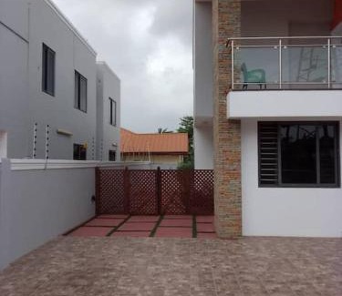 Santeo House | Cozy home in East Legon Hills