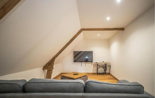 Eperlecques House | Cozy Home In Eperlecques With Wifi