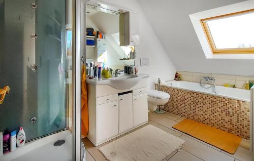 Großenwiehe House | Cozy Home In Großenwiehe With Wifi