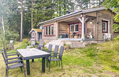 Harryda House | Cozy home in Härryda with sauna