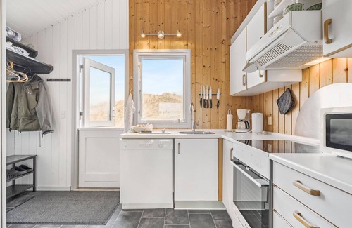 Haurvig House | Cozy home in Hvide Sande with sauna