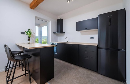 Trget House | Cozy home in Labin with WiFi