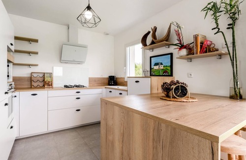 Lyons-la-Foret House | Cozy home in Lyons-la-Forêt