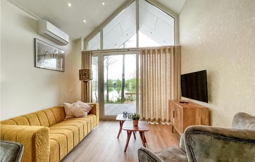 Oosterwolde House | Cozy Home In Oosterwolde With Sauna