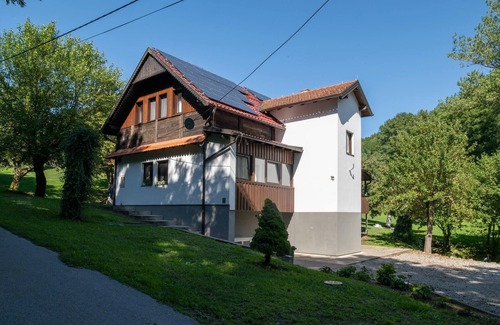 Petrinja House | Cozy home in Petrinja with WiFi