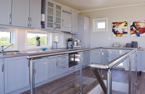Risor House | Cozy home in Søndeled
