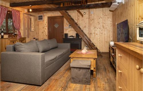 Lekenik House | Cozy Home In Stari Brod With Sauna