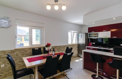 Kobas House | Cozy home in Ston with WiFi